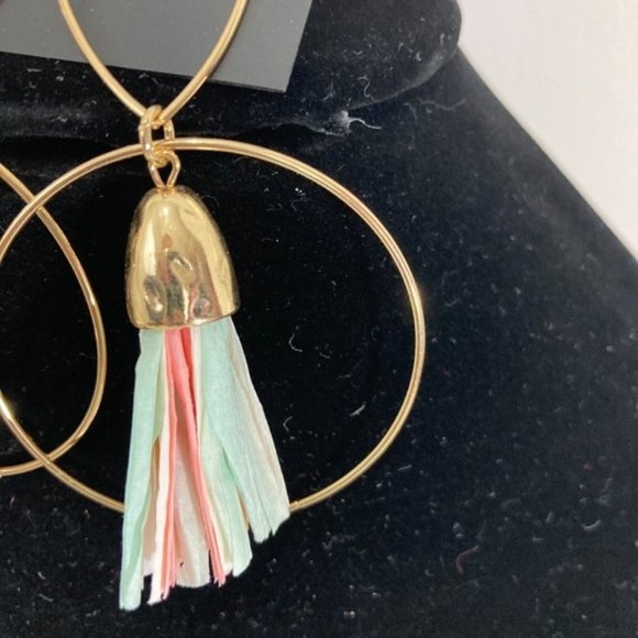 NY&C Gold plate teardrop hoop pierced earrings NWT - Picture 3 of 8